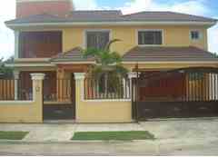 Alquilo casa con 4 habitaciones en Urb Thomen, RD$ 20,000.00